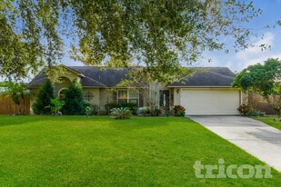 5130 Timber Ridge Trail in Ocoee, FL - Building Photo