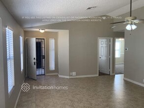 4026 W Whispering Wind Dr in Glendale, AZ - Foto de edificio - Building Photo