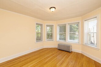 4957 N Albany Ave in Chicago, IL - Building Photo - Building Photo