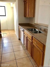 4240 NW 2nd Terrace-Unit -Apt 901 in Miami, FL - Foto de edificio - Building Photo