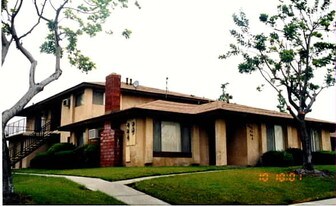 7442 Napa Ct in Rancho Cucamonga, CA - Building Photo