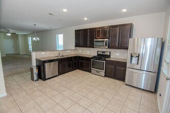 2434 Heritage Ct in Missouri City, TX - Building Photo - Building Photo