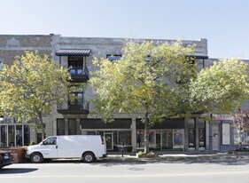 4145 E Sainte-Catherine E in Montréal, QC - Building Photo