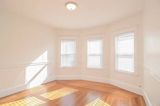 9 Harvard Ave, Unit 1 in Boston, MA - Building Photo - Building Photo