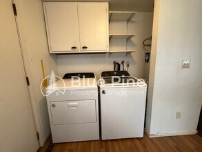 2895 Meadow Ln in Ammon, ID - Building Photo - Building Photo