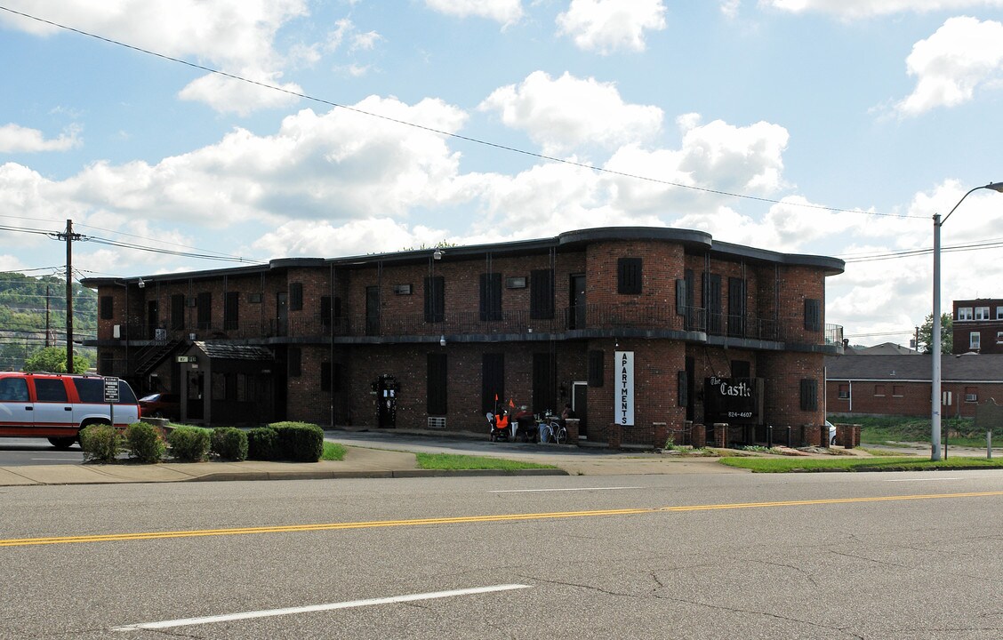 2275 Winchester Ave in Ashland, KY - Foto de edificio