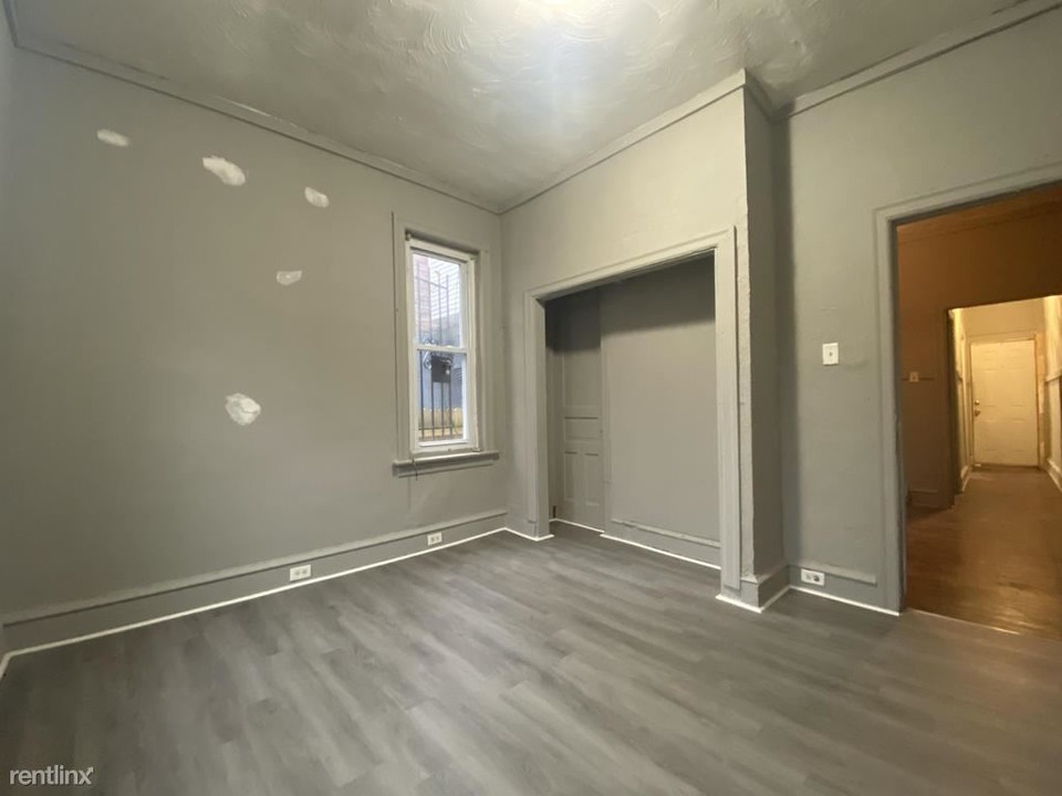 145 Farson St in Philadelphia, PA - Building Photo
