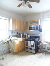 822 Parker St, Unit 2 in Boston, MA - Building Photo - Building Photo