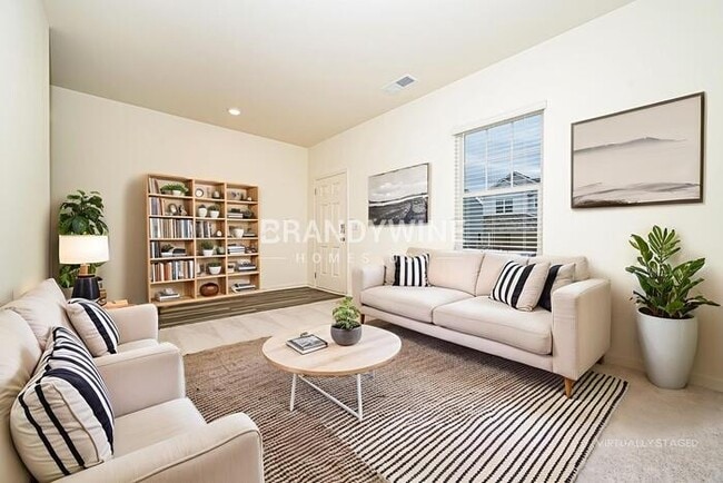 7625 Saffron Ave in Covington, GA - Foto de edificio - Building Photo