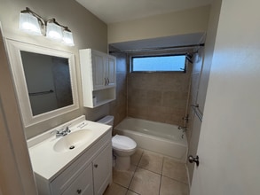 1407 S Madison Ave, Unit Apt A in Clearwater, FL - Foto de edificio - Building Photo