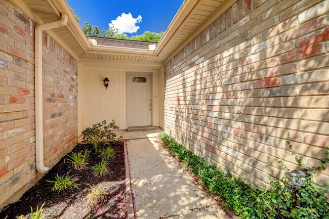 3923 Windmill St in Sugar Land, TX - Building Photo - Building Photo