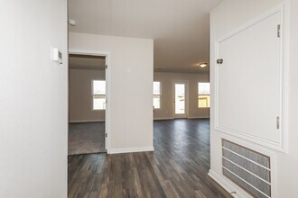 14208 Harlequin Dr in Willis, TX - Foto de edificio - Building Photo