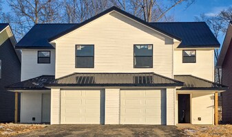 118 Ivy Trce, Unit B in Mount Orab, OH - Building Photo