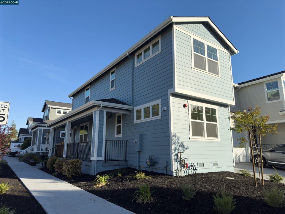 4684 Prospect Ave in Santa Rosa, CA - Foto de edificio