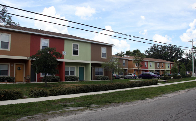North Glen Arms in Tampa, FL - Foto de edificio - Building Photo