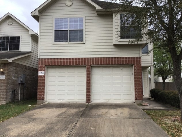property at 10227 Rolleston Ln
