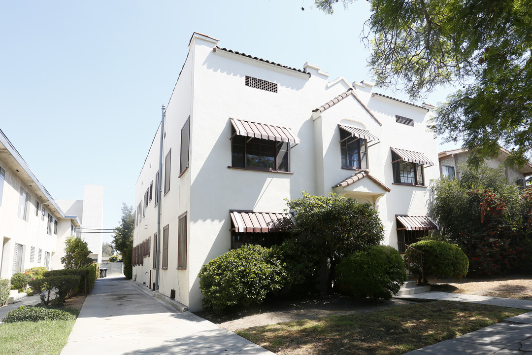 3642-3644 Mentone Ave in Los Angeles, CA - Building Photo