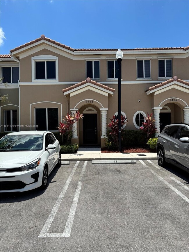 2468 SE 10th St in Homestead, FL - Foto de edificio - Building Photo