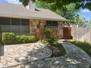 8314 Columbia Falls Dr in Round Rock, TX - Building Photo - Building Photo