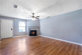314 Country Club Dr in Jonesboro, GA - Building Photo - Building Photo