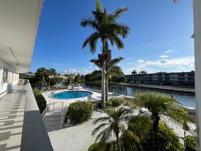 property at 467 Golden Isles Dr