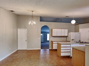 3221 Utah Dr in Deltona, FL - Building Photo - Building Photo