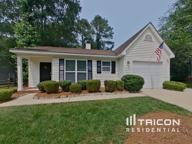 722 Foxborough Rd in Charlotte, NC - Foto de edificio - Building Photo