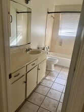 712 Allendale Dr in Lufkin, TX - Foto de edificio - Building Photo