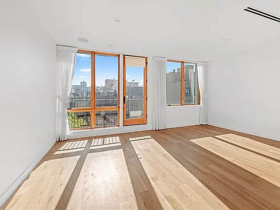 42 Rochester Ave in Brooklyn, NY - Building Photo - Building Photo