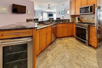 900 Ocean Ave, Unit 108 in Point Pleasant Beach, NJ - Building Photo - Building Photo