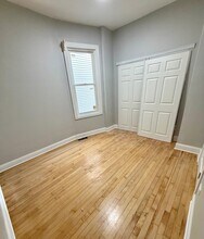 3714 W Cortland St, Unit 1 in Chicago, IL - Foto de edificio - Building Photo