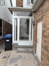 49 Larkspur Rd in Brampton, ON - Building Photo - Building Photo