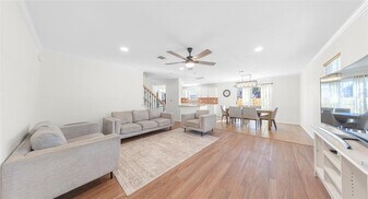 8613 Wiley Way in Austin, TX - Building Photo