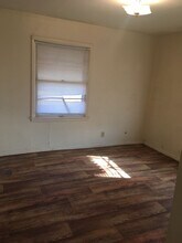 704 N High St in Newton, KS - Building Photo - Building Photo