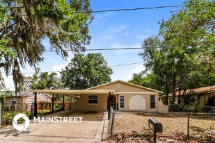 3817 E Miller Ave in Tampa, FL - Building Photo
