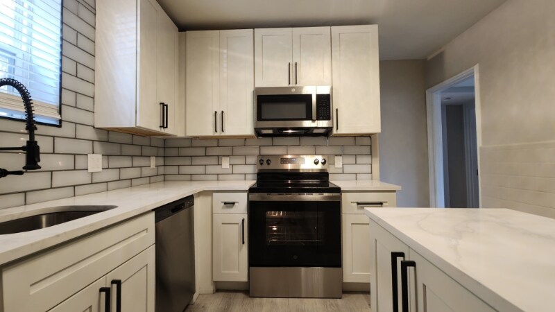 813 Westwood Dr in Clayton, MO - Building Photo