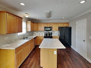 102 Baker Springs Ln in Spring Hill, TN - Foto de edificio - Building Photo