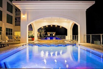 500 Seawall Blvd in Galveston, TX - Foto de edificio - Building Photo