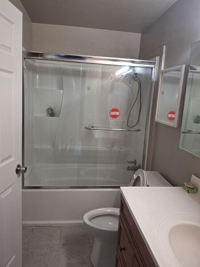 268 E 10th St in Merced, CA - Building Photo - Building Photo