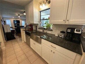 454 W Oakwood Ave in Orange City, FL - Building Photo - Building Photo