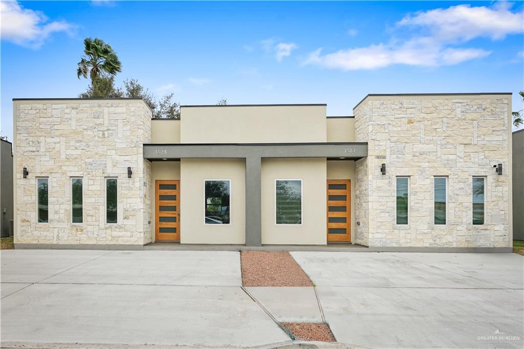 1525 W B St in Mission, TX - Building Photo