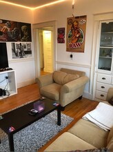 196 Hillside St, Unit 3 in Boston, MA - Building Photo - Building Photo