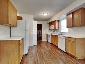 4945 Hopewood Ln in Charlotte, NC - Building Photo - Building Photo