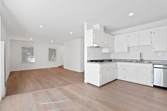 FRAN1451 in Santa Monica, CA - Building Photo - Interior Photo