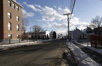 Frances Warde House in Manchester, NH - Foto de edificio - Building Photo