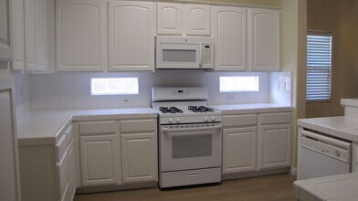 11604 Privet Pl in Bakersfield, CA - Building Photo - Building Photo