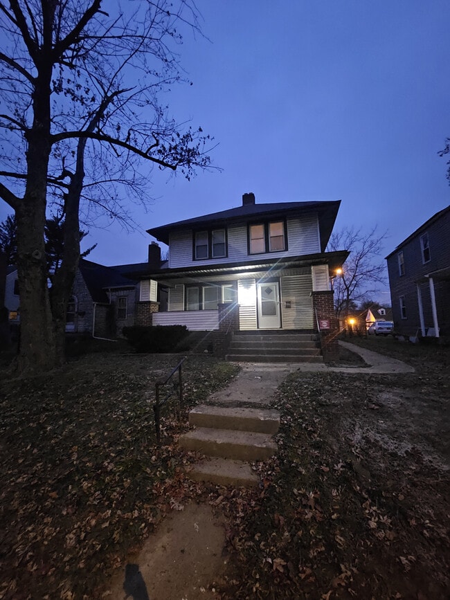 property at 1308 Loretta Ave