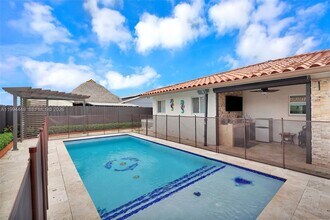 4225 SW 133rd Ct in Miami, FL - Foto de edificio - Building Photo