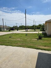 2724 Avenue D in San Leon, TX - Building Photo - Building Photo