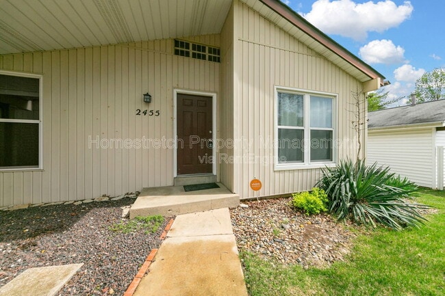 2455 Buttonwood Ct in Florissant, MO - Building Photo - Building Photo